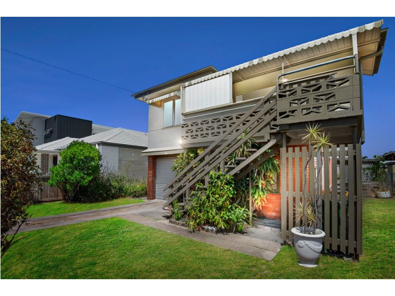 20 Kennedy Parade, Golden Beach QLD 4551