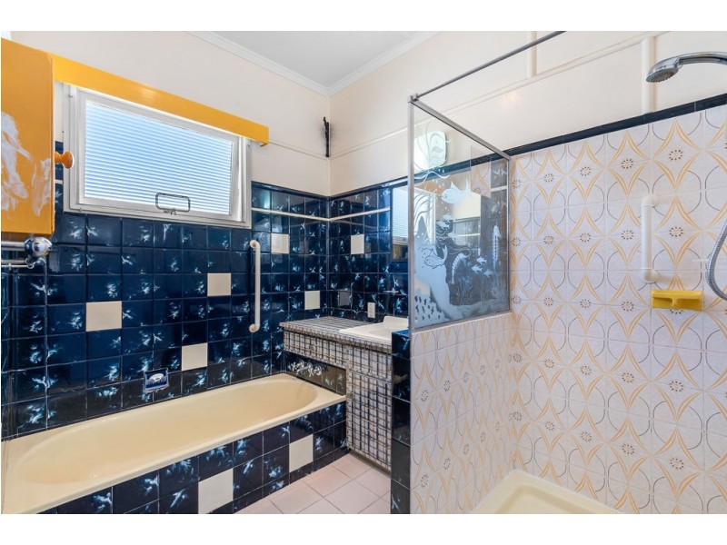 20 Kennedy Parade, Golden Beach QLD 4551
