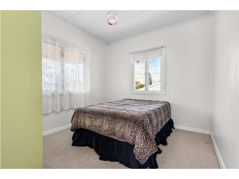 20 Kennedy Parade, Golden Beach QLD 4551