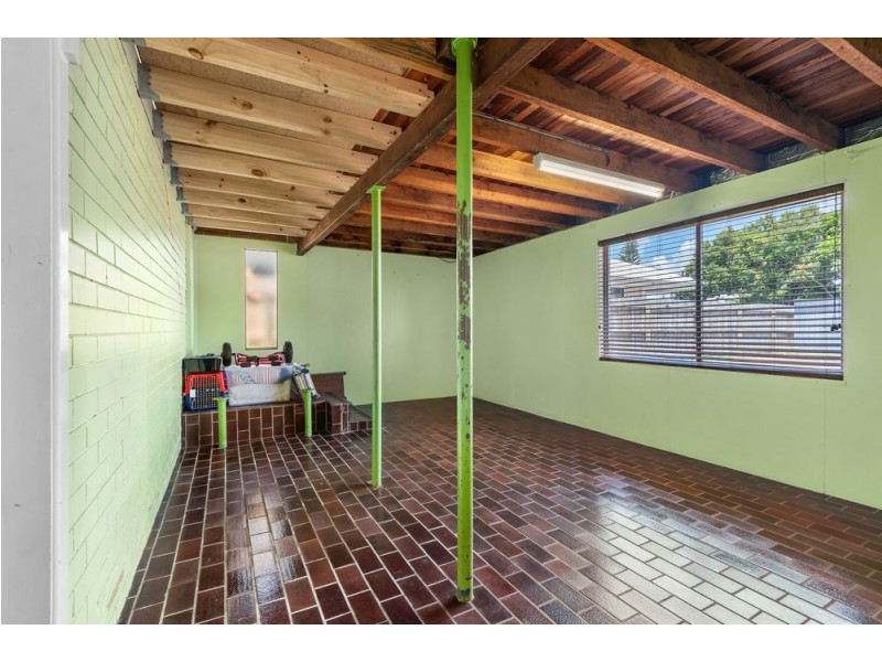 20 Kennedy Parade, Golden Beach QLD 4551