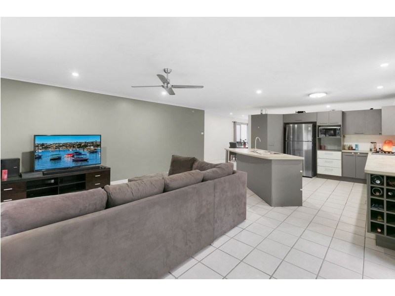 3 Cabbage Palm Court, Little Mountain QLD 4551