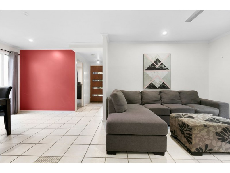 3 Cabbage Palm Court, Little Mountain QLD 4551
