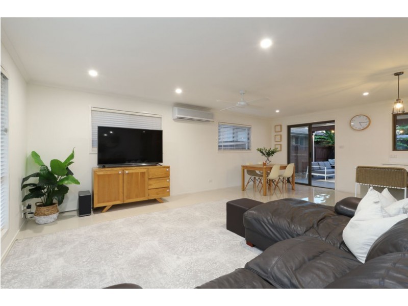 19 Hermosa Street, Mountain Creek QLD 4557