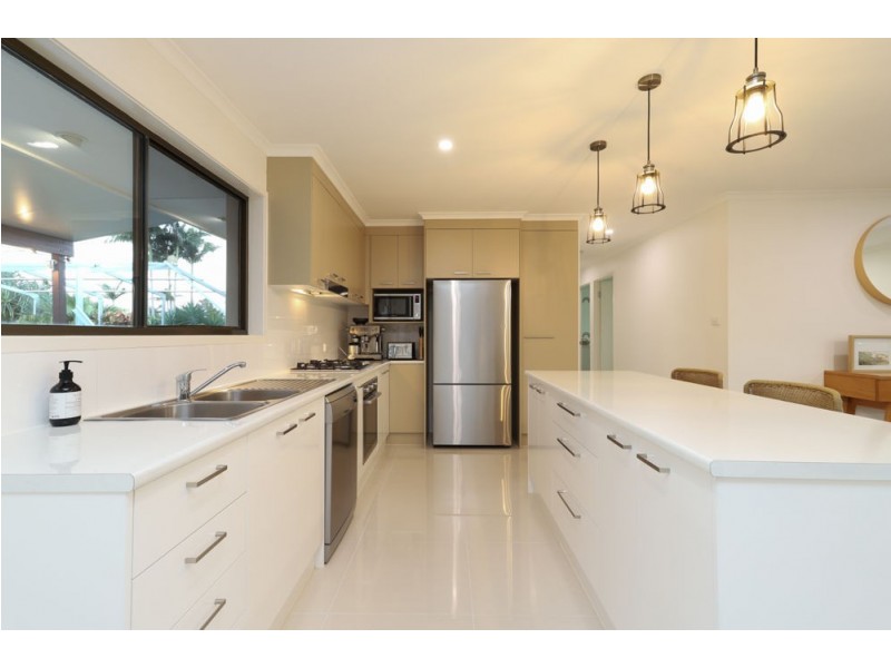 19 Hermosa Street, Mountain Creek QLD 4557