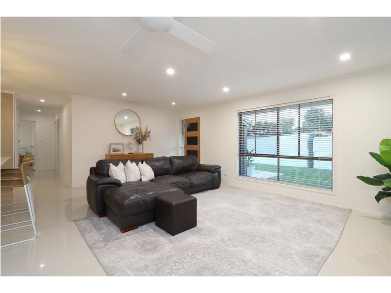 19 Hermosa Street, Mountain Creek QLD 4557