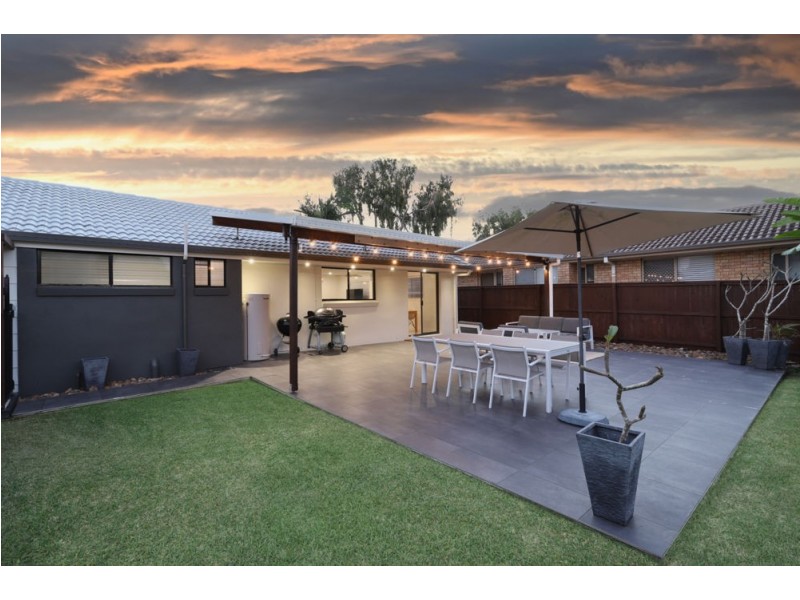 19 Hermosa Street, Mountain Creek QLD 4557