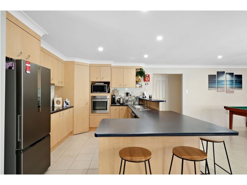 21 Discovery Drive, Little Mountain QLD 4551