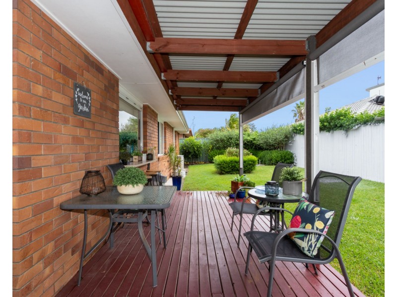 2/15 Pumicestone Place, Golden Beach QLD 4551