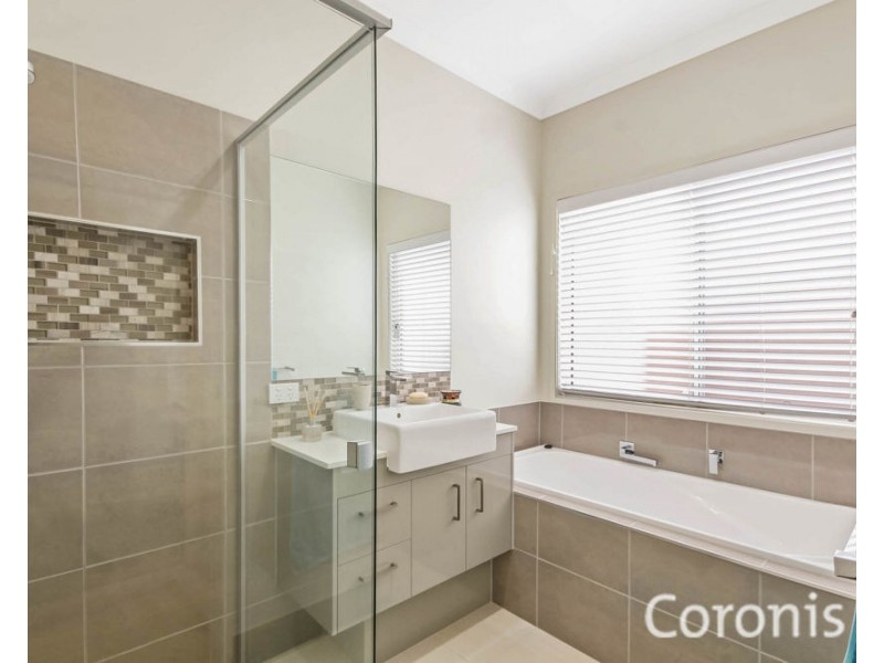 36 Waterway Drive, Birtinya QLD 4575