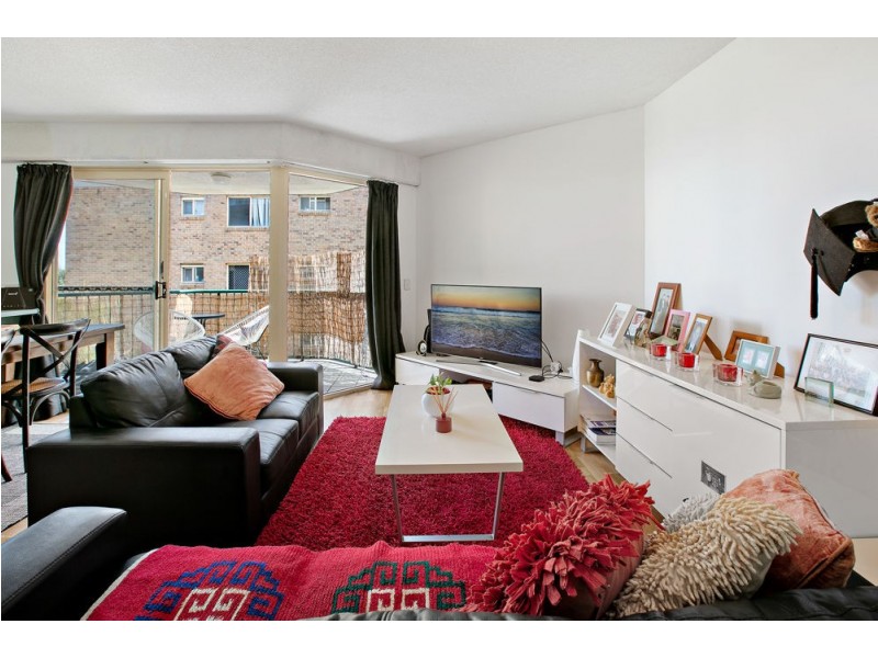 4/60 Lower Gay Terrace, Caloundra QLD 4551