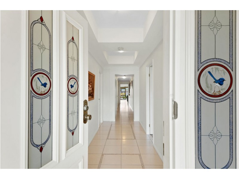 6 Maloney Place, Pelican Waters QLD 4551