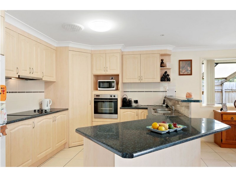 6 Maloney Place, Pelican Waters QLD 4551