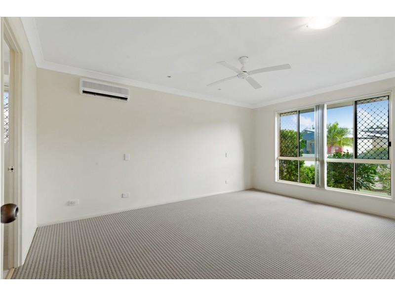 6 Maloney Place, Pelican Waters QLD 4551