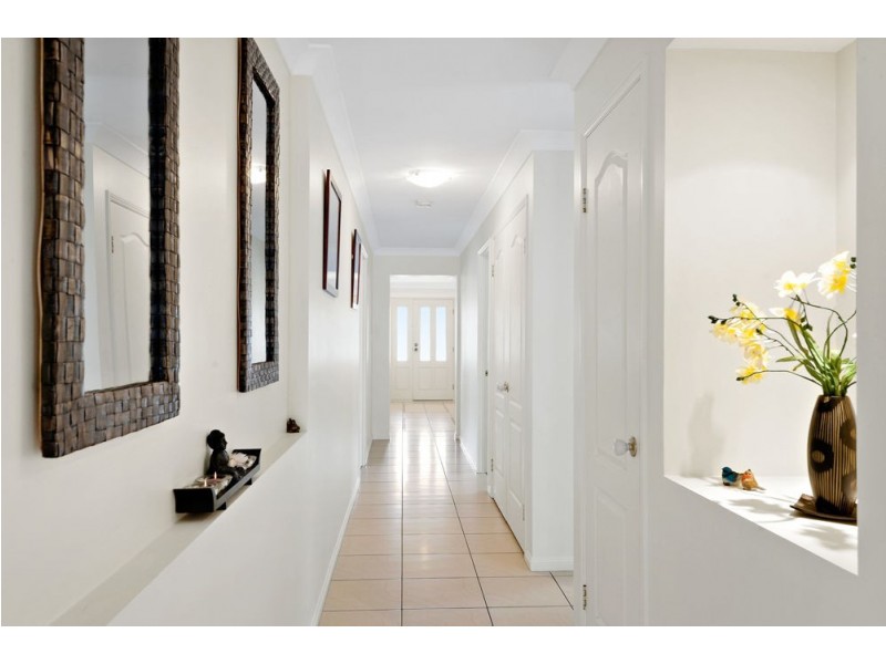 6 Maloney Place, Pelican Waters QLD 4551