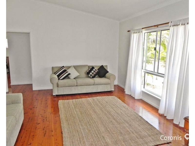 7 Phar Lap Court, Little Mountain QLD 4551