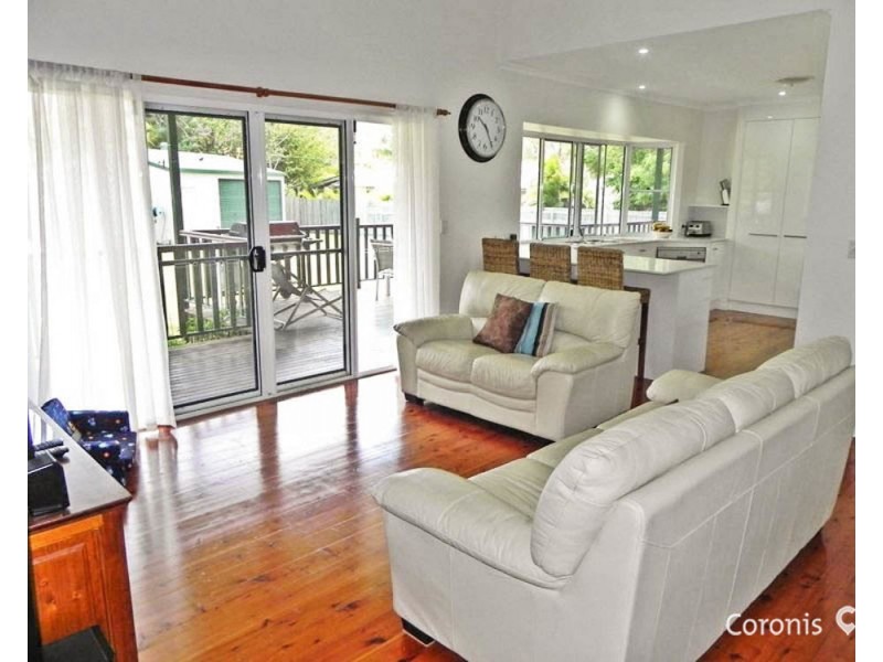 7 Phar Lap Court, Little Mountain QLD 4551