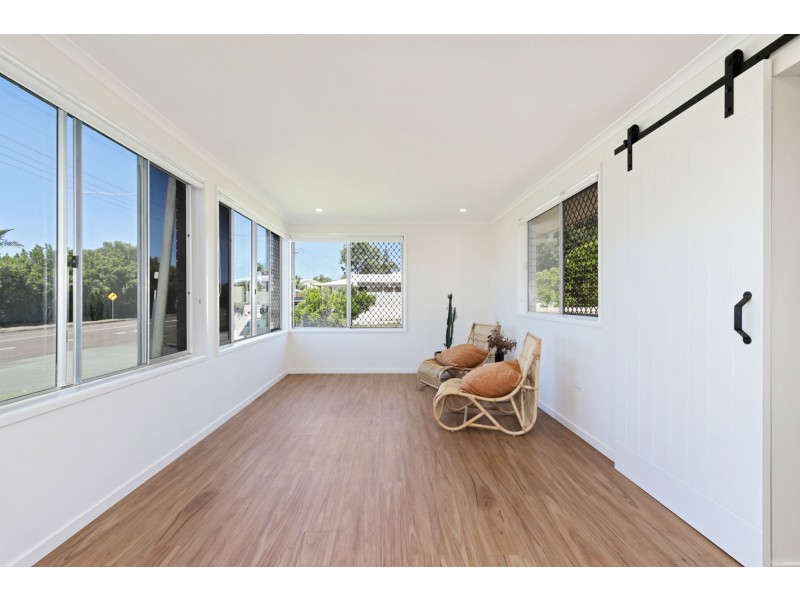 10 Browning Boulevard, Battery Hill QLD 4551