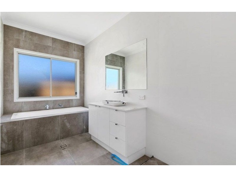 18 Waderbird Crescent, Pelican Waters QLD 4551