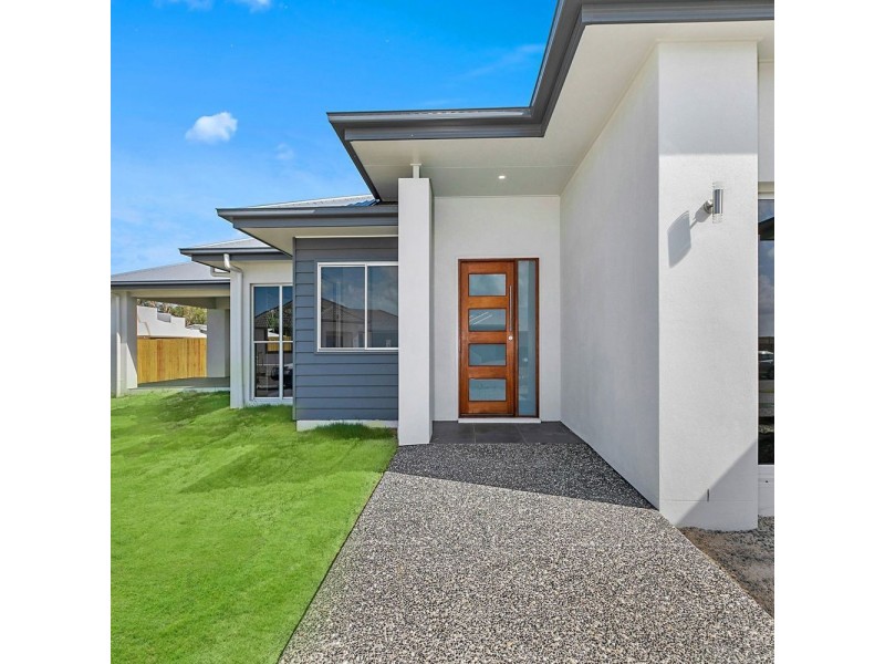 18 Waderbird Crescent, Pelican Waters QLD 4551