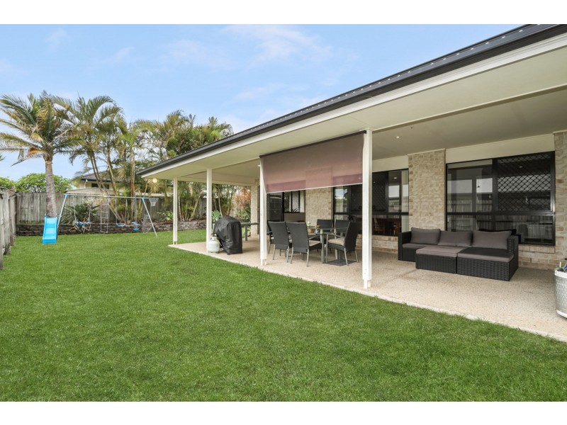 15 Anglia Place, Little Mountain QLD 4551