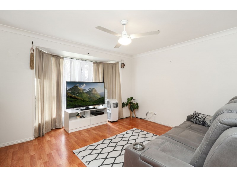 15 Anglia Place, Little Mountain QLD 4551