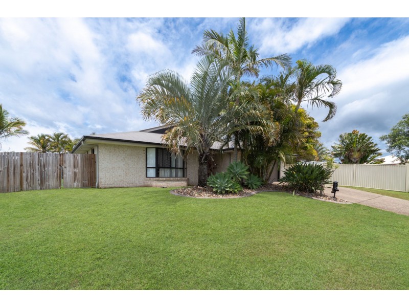 15 Anglia Place, Little Mountain QLD 4551