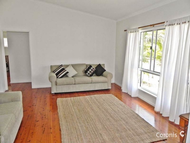 7 Phar Lap Court, Little Mountain QLD 4551