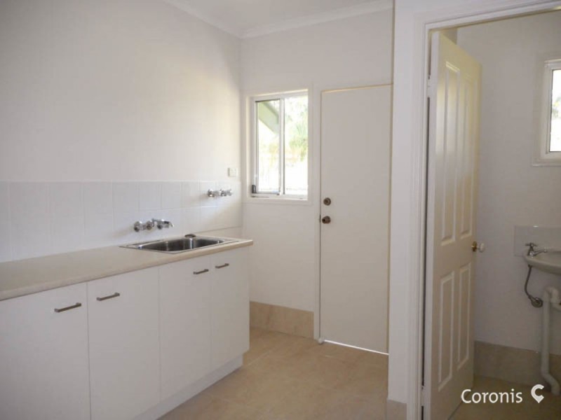 7 Phar Lap Court, Little Mountain QLD 4551