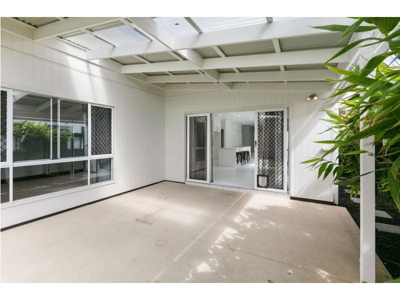 30 Crater Street, Caloundra West QLD 4551