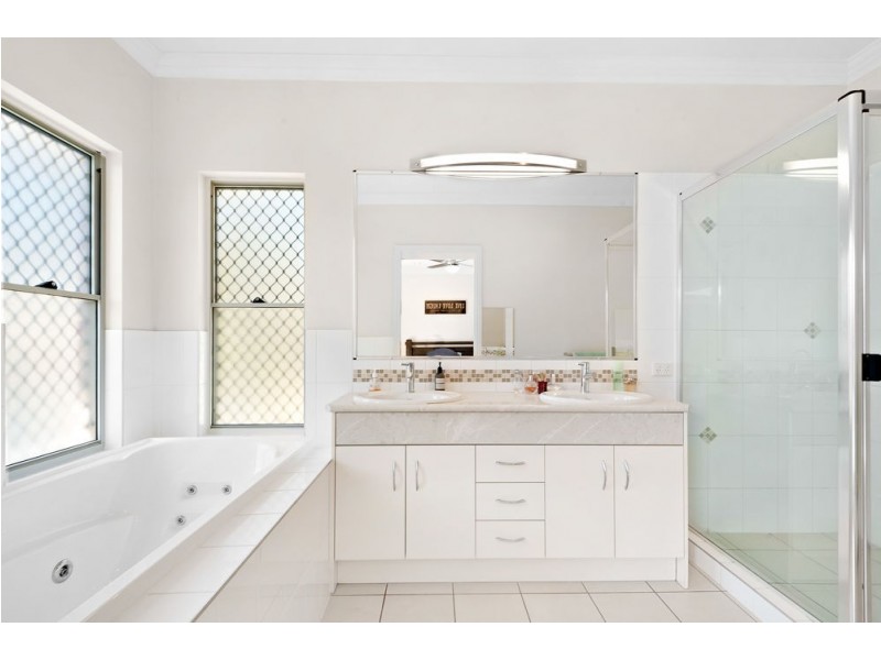 5 Schipper Court, Caboolture QLD 4510