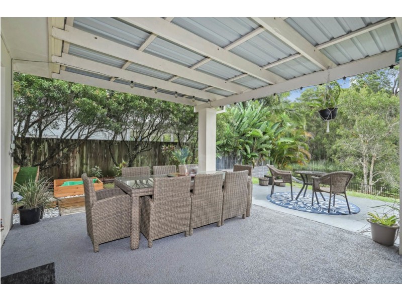 18 Campbellville Circuit, Pelican Waters QLD 4551