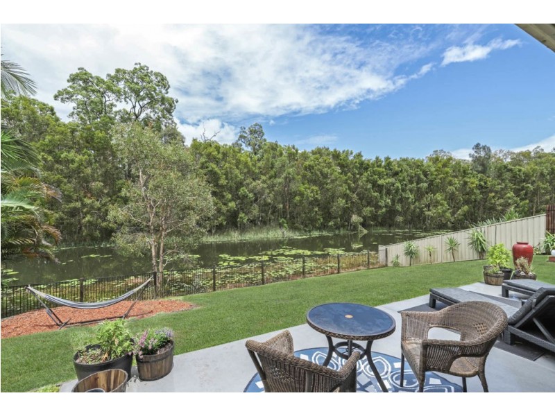18 Campbellville Circuit, Pelican Waters QLD 4551