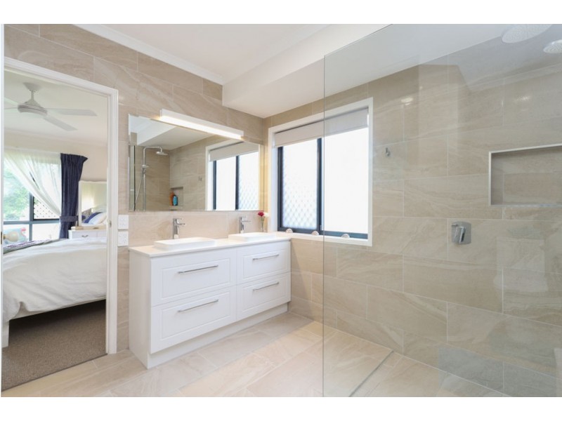 14 Firefly Street, Pelican Waters QLD 4551