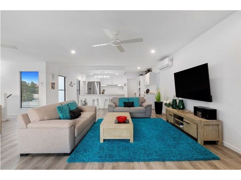 9 Marina View Drive, Pelican Waters QLD 4551