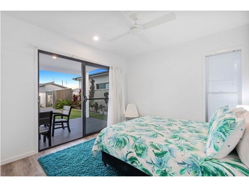9 Marina View Drive, Pelican Waters QLD 4551