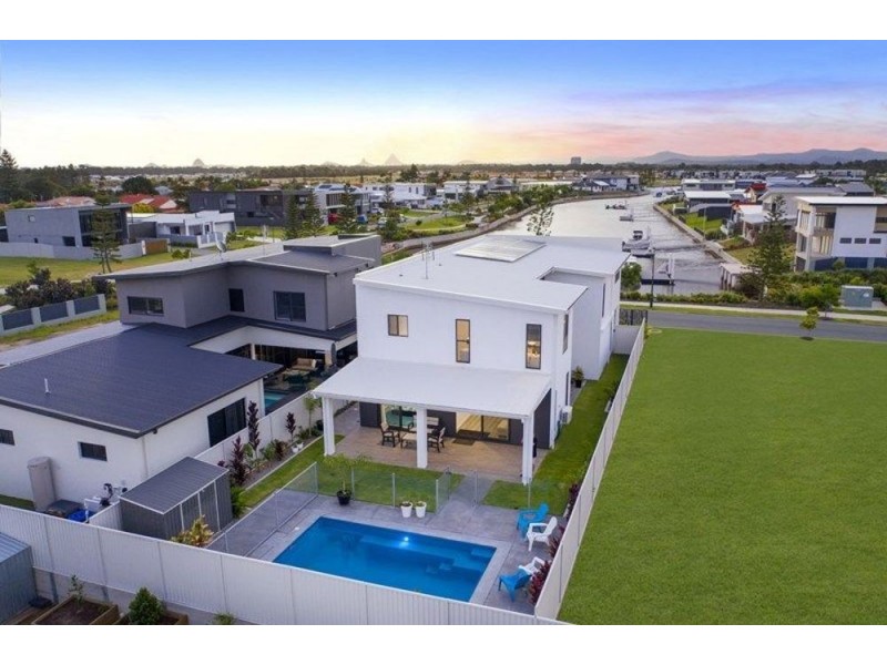 9 Marina View Drive, Pelican Waters QLD 4551