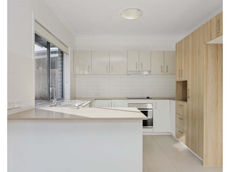 40/17 Greensboro Place, Little Mountain QLD 4551