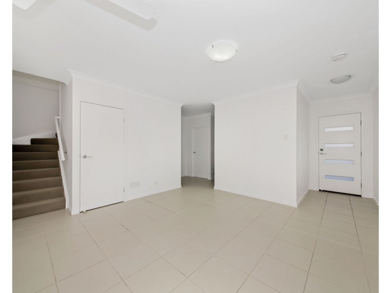 40/17 Greensboro Place, Little Mountain QLD 4551