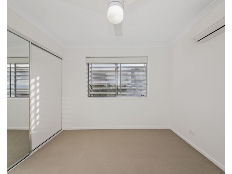 40/17 Greensboro Place, Little Mountain QLD 4551
