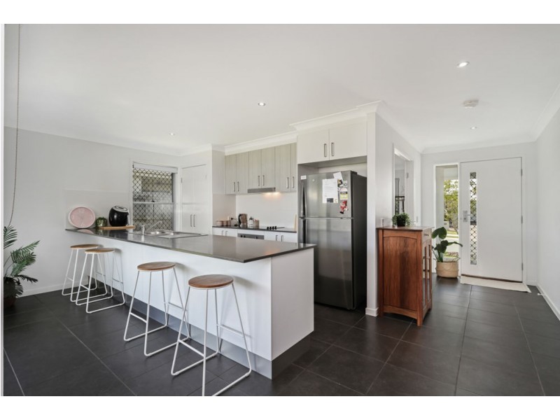 40 Petrel Crescent, Mountain Creek QLD 4557