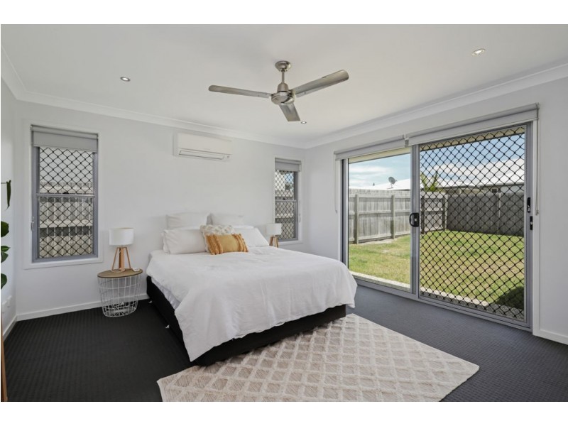 40 Petrel Crescent, Mountain Creek QLD 4557