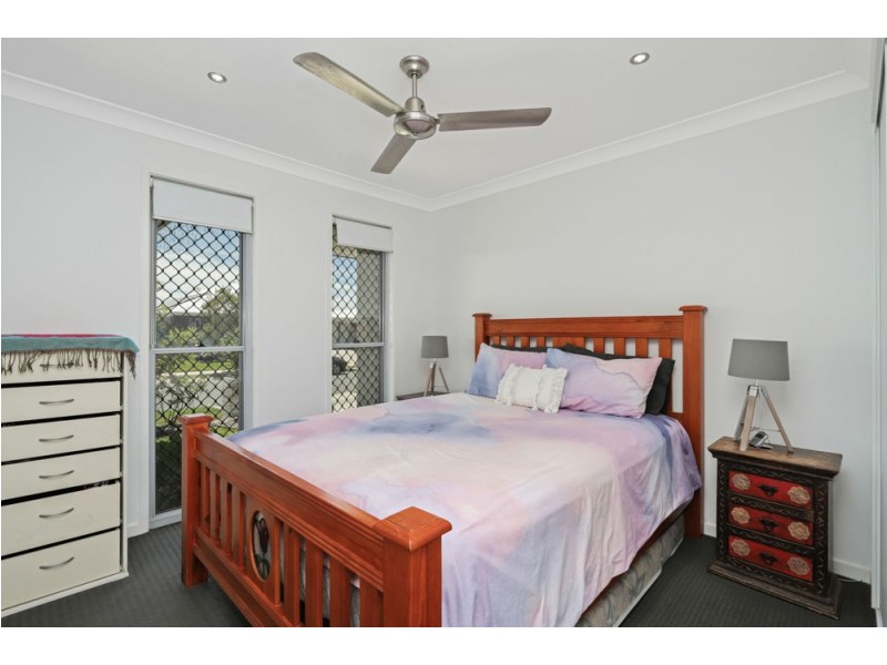 40 Petrel Crescent, Mountain Creek QLD 4557