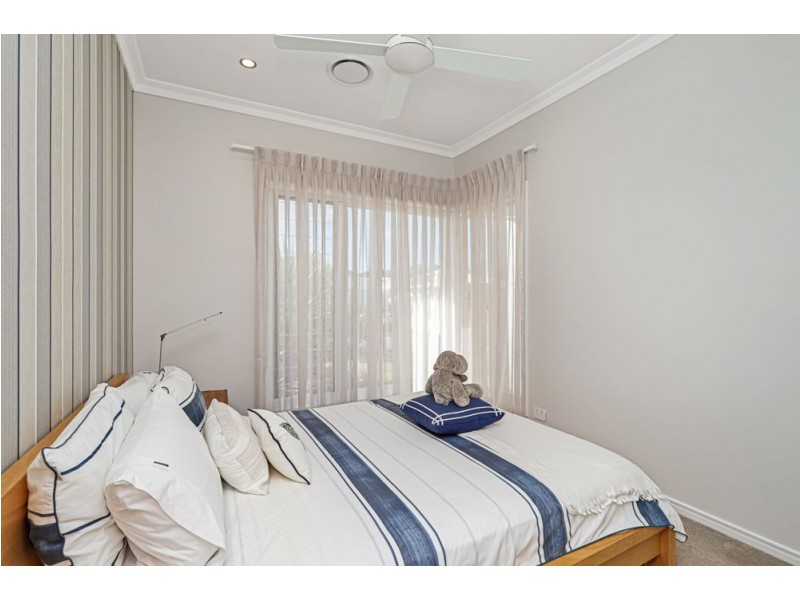 11 Warrego Drive, Pelican Waters QLD 4551