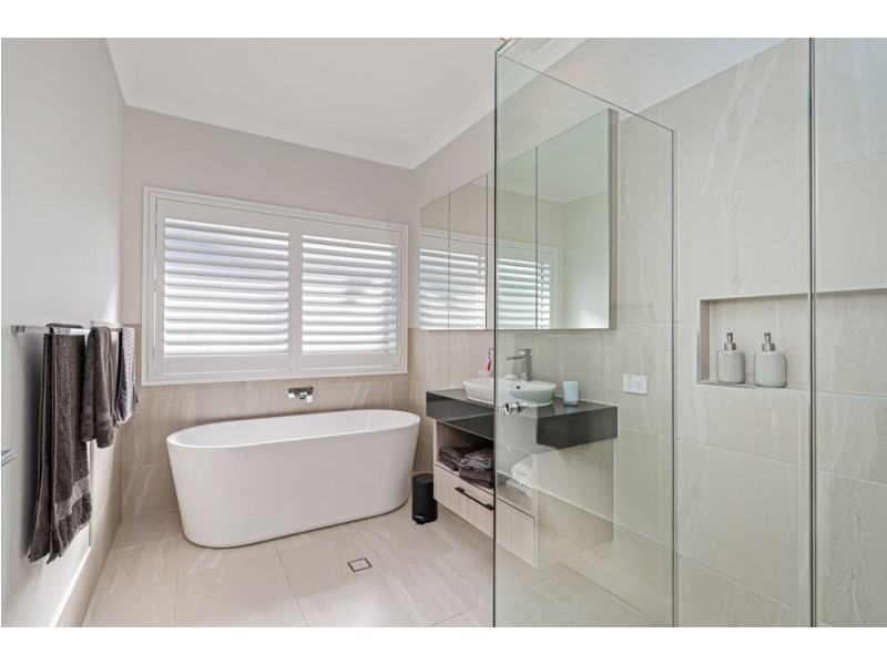 11 Warrego Drive, Pelican Waters QLD 4551