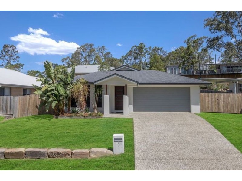 5 Jarrah Way, Landsborough QLD 4550