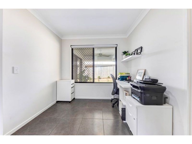 5 Jarrah Way, Landsborough QLD 4550