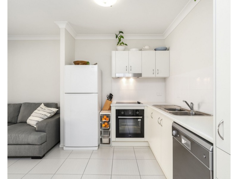 5 Esther Place, Nambour QLD 4560