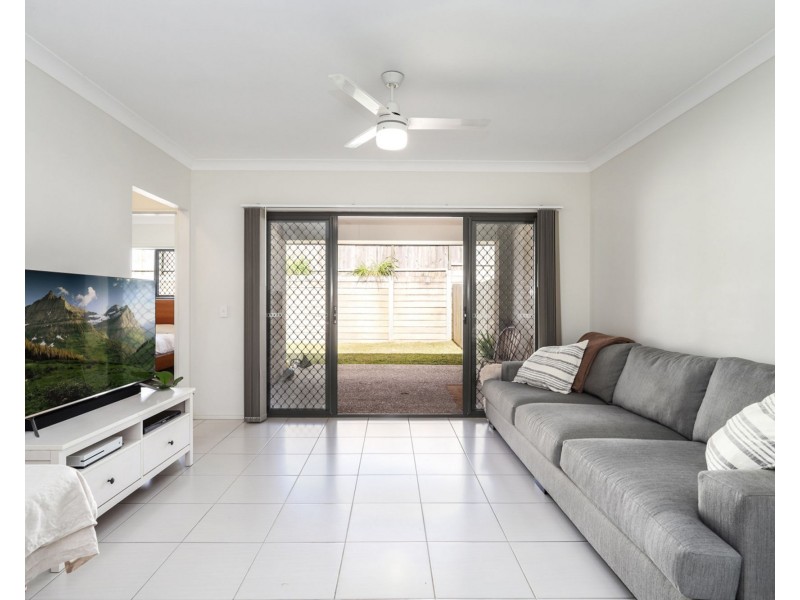5 Esther Place, Nambour QLD 4560