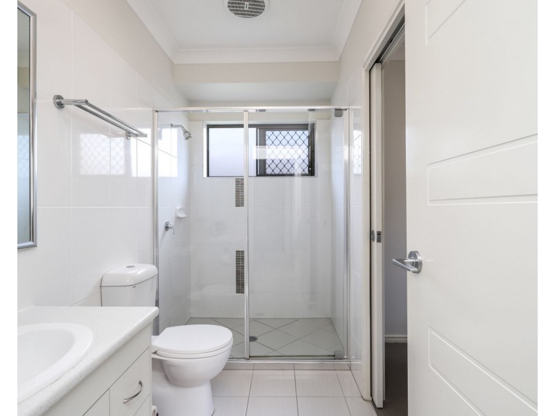 5 Esther Place, Nambour QLD 4560