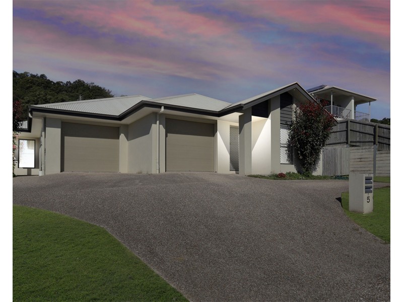 5 Esther Place, Nambour QLD 4560